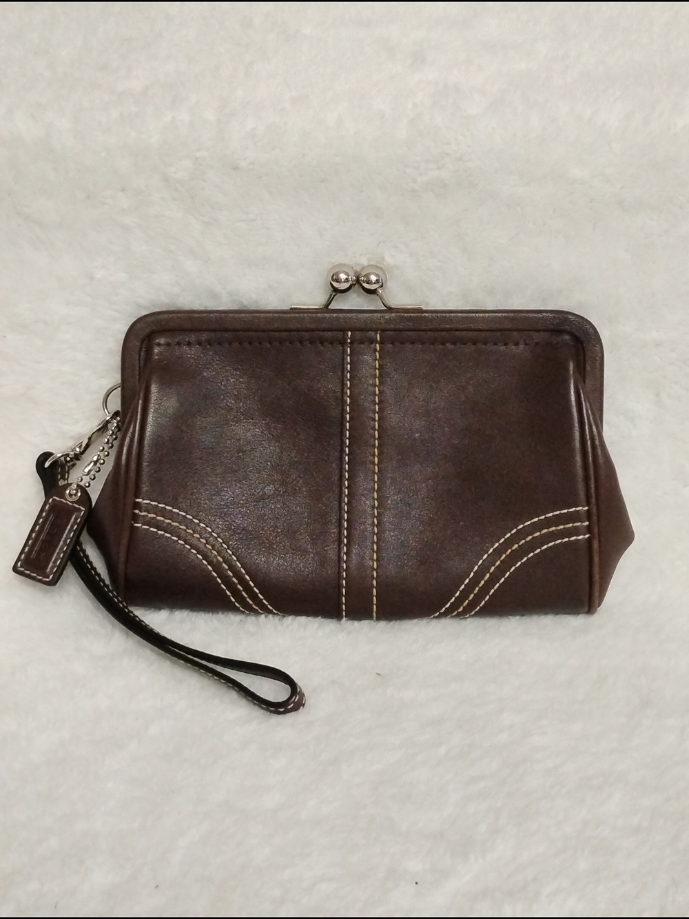Coach Soho Leather Framed Kisslock Wristlet Wallet Pouch Clutch